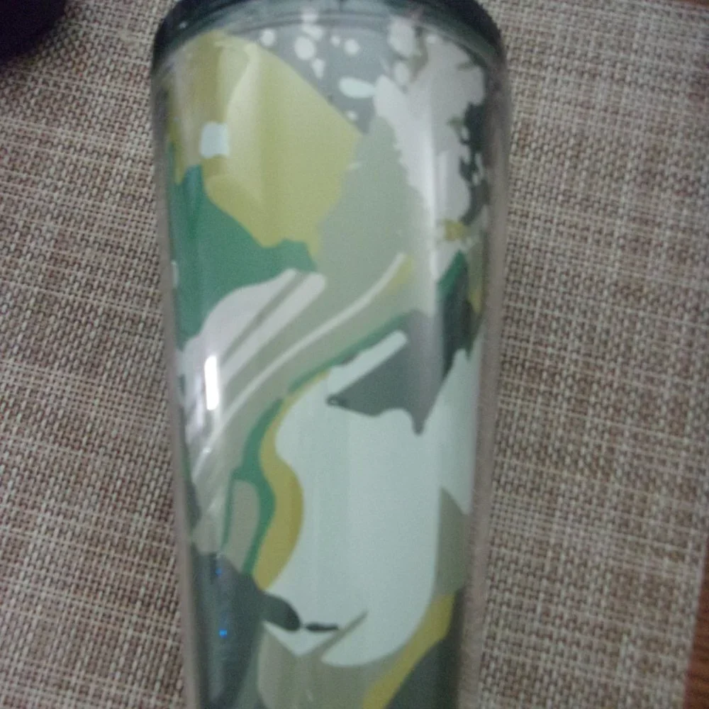 Starbucks 16 oz green tumbler